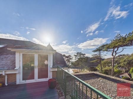 3 bedroom Flat to let in Caswell Bay Court, Caswell Road, Caswell, Swansea, SA3