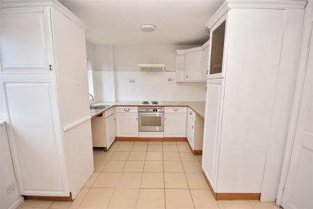 2 bedroom Flat for sale in Khormaksar Drive, Nocton, Lincoln