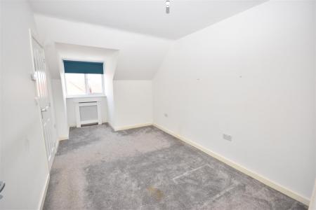 3 bedroom End of terrace house for sale in Snow Close, Holdingham