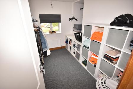 3 bedroom Semi-detached house for sale in Sandygate Close, Horbling