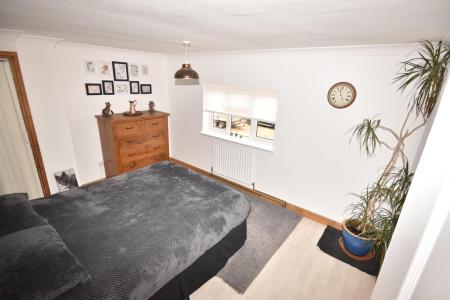 3 bedroom Semi-detached house for sale in Sandygate Close, Horbling