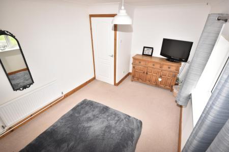 3 bedroom Semi-detached house for sale in Sandygate Close, Horbling