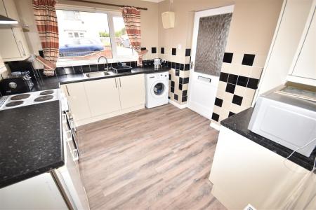 2 bedroom Detached bungalow for sale in High Street, Tattershal, Lincoln