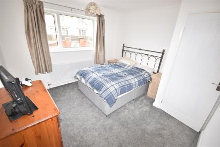 2 bedroom Detached bungalow for sale in High Street, Tattershal, Lincoln