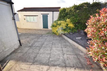 2 bedroom Semi-detached house for sale in Pinfold Lane, Ruskington