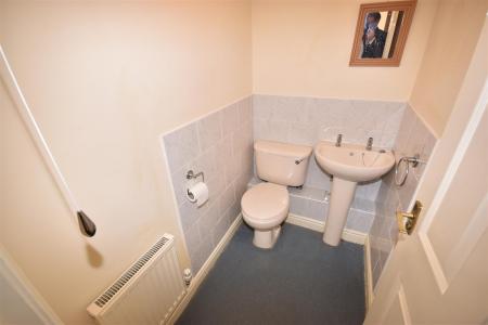 4 bedroom Detached house for sale in Ison Close, Cranwell Village, Sleaford