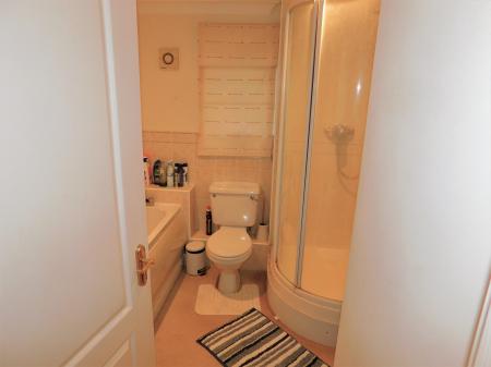 2 bedroom Ground floor flat for sale in Monins Road, Iwade, ME9