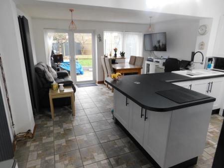 3 bedroom Semi-detached house for sale in Nautilus Drive, Minster, ME12