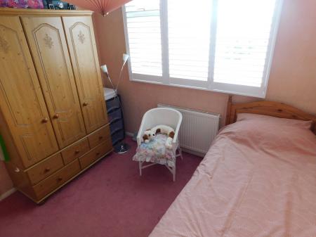 4 bedroom Semi-detached house for sale in Summerville Avenue, Minster, ME12