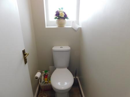 4 bedroom Semi-detached house for sale in Summerville Avenue, Minster, ME12