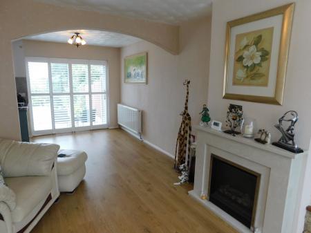 4 bedroom Semi-detached house for sale in Summerville Avenue, Minster, ME12