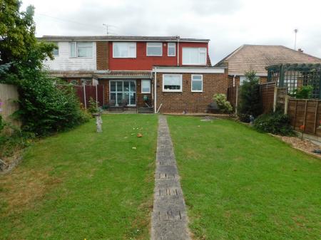 4 bedroom Semi-detached house for sale in Summerville Avenue, Minster, ME12