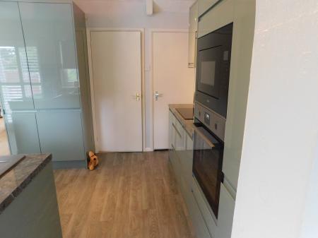 4 bedroom Semi-detached house for sale in Summerville Avenue, Minster, ME12