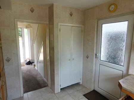 2 bedroom Semi-detached house for sale in Swanstree Avenue, Kemsley, Sittingbourne, ME10