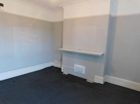 3 bedroom Commercial Property to let in Trinity Road, Sheerness, ME12