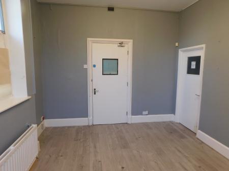 3 bedroom Commercial Property to let in Trinity Road, Sheerness, ME12