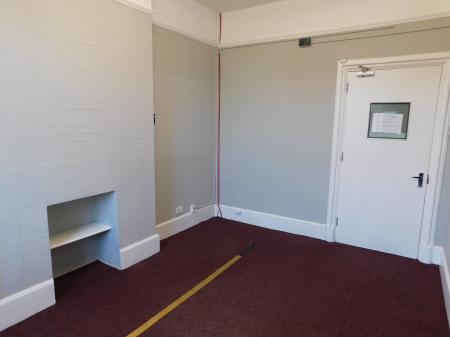 3 bedroom Commercial Property to let in Trinity Road, Sheerness, ME12