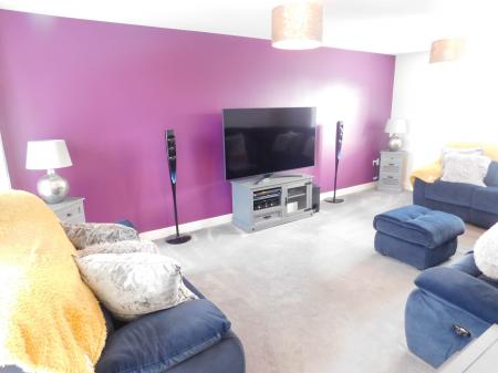 4 bedroom Semi-detached house for sale in Minster Road