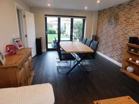 4 bedroom Semi-detached house for sale in Minster Road