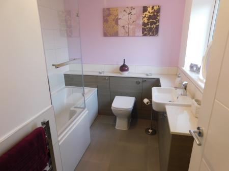 4 bedroom Semi-detached house for sale in Minster Road