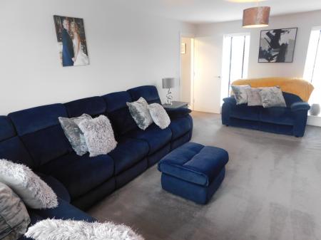 4 bedroom Semi-detached house for sale in Minster Road