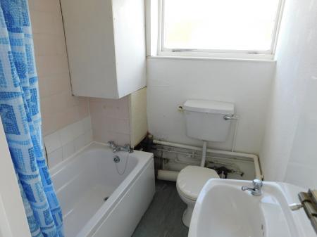 2 bedroom Flat to let in Sheppey Beach Villas, Leysdown-on-Sea, ME12