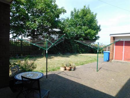 1 bedroom Flat to let in Chilham Close, Sheerness, ME12