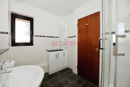 2 bedroom Flat for sale in Hursley Road, Chandler's Ford, SO53