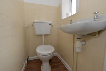 4 bedroom End of terrace house to let in Broadlands Road, Highfield, Southampton, SO17