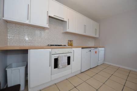 4 bedroom End of terrace house to let in Broadlands Road, Highfield, Southampton, SO17