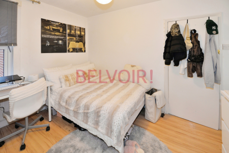 5 bedroom Semi-detached house to let in Burlington Road, Polygon, Southampton, SO15