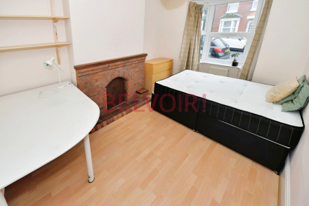 3 bedroom Terraced House to let in Burton Road, Southampton, SO15