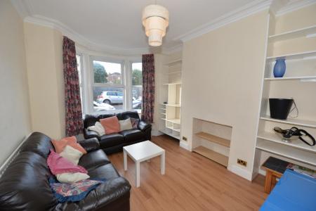 4 bedroom Terraced House to let in Livingstone Road, Southampton, SO14