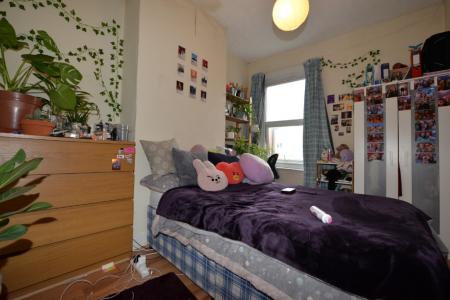 4 bedroom Terraced House to let in Livingstone Road, Southampton, SO14