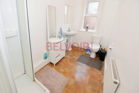 6 bedroom Semi-detached house to let in Wilton Avenue, Polygon, Southampton, SO15