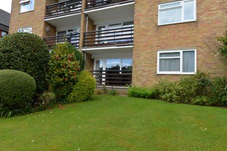 2 bedroom Flat to let in Westwood Road, Southampton, SO17