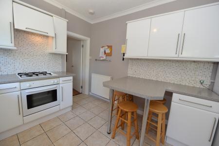 4 bedroom Semi-detached house to let in Mayfield Road, Southampton, SO17