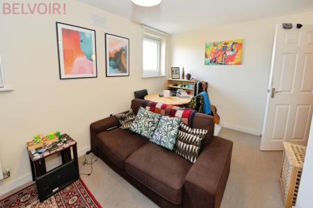 1 bedroom Flat to let in Alexander Square, Eastleigh, SO50