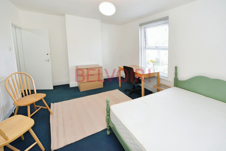 4 bedroom Terraced House for sale in Arnold Road, Southampton, SO17