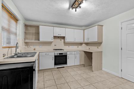 2 bedroom Semi-detached house for sale in Scarecrow Lane, Four Oaks, Sutton Coldfield, B75