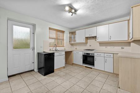 2 bedroom Semi-detached house for sale in Scarecrow Lane, Four Oaks, Sutton Coldfield, B75