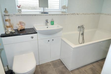 5 bedroom Detached house for sale in Cobgate Close, Whaplode, PE12