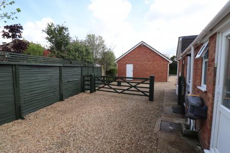 5 bedroom Detached house for sale in Cobgate Close, Whaplode, PE12