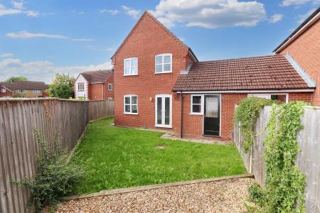 3 bedroom Link detached house to let in The Wyke, Spalding, PE11