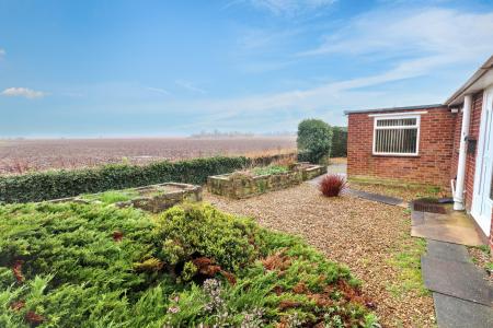 2 bedroom Detached bungalow for sale in Horsepit Lane, Pinchbeck, PE11