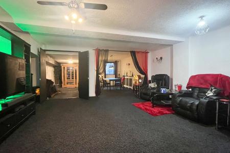 4 bedroom Semi-detached house for sale in Camborne Road, Sutton, SM2