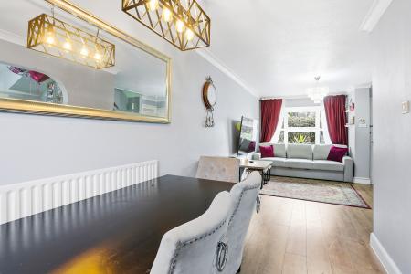 2 bedroom Terraced House for sale in Village Row, Sutton, SM2