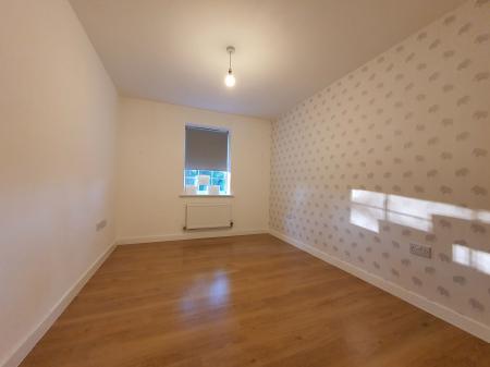 2 bedroom Flat for sale in 4 Damson Way, Carshalton Beeches, Carshalton, SM5