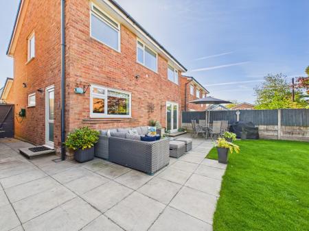 4 bedroom Detached house for sale in Alderley Close, Billinge, WN5