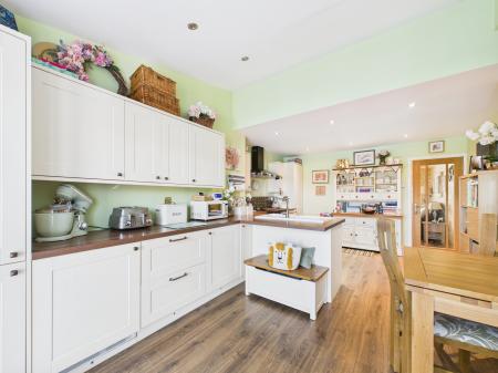 2 bedroom Semi-detached house for sale in Brookside Way, St Helens, WA11